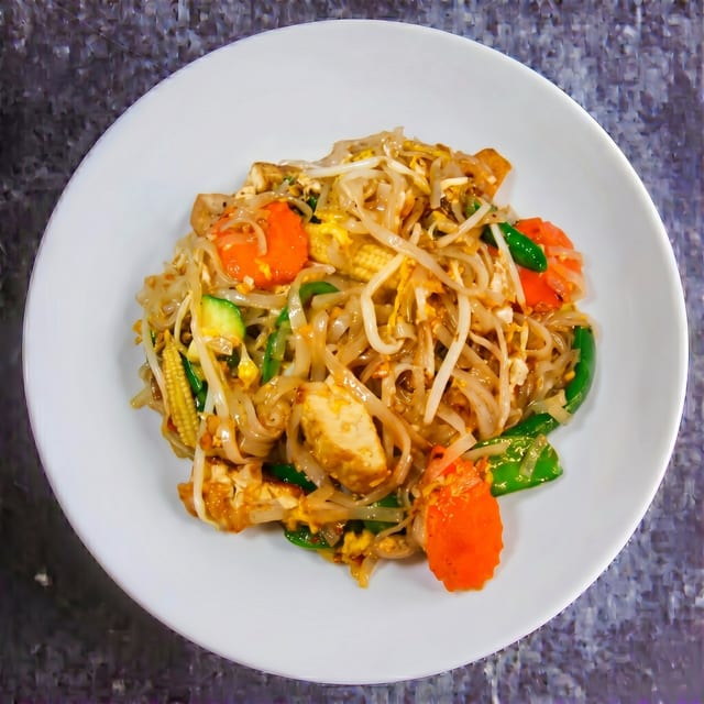 Seafood Pad Thai.