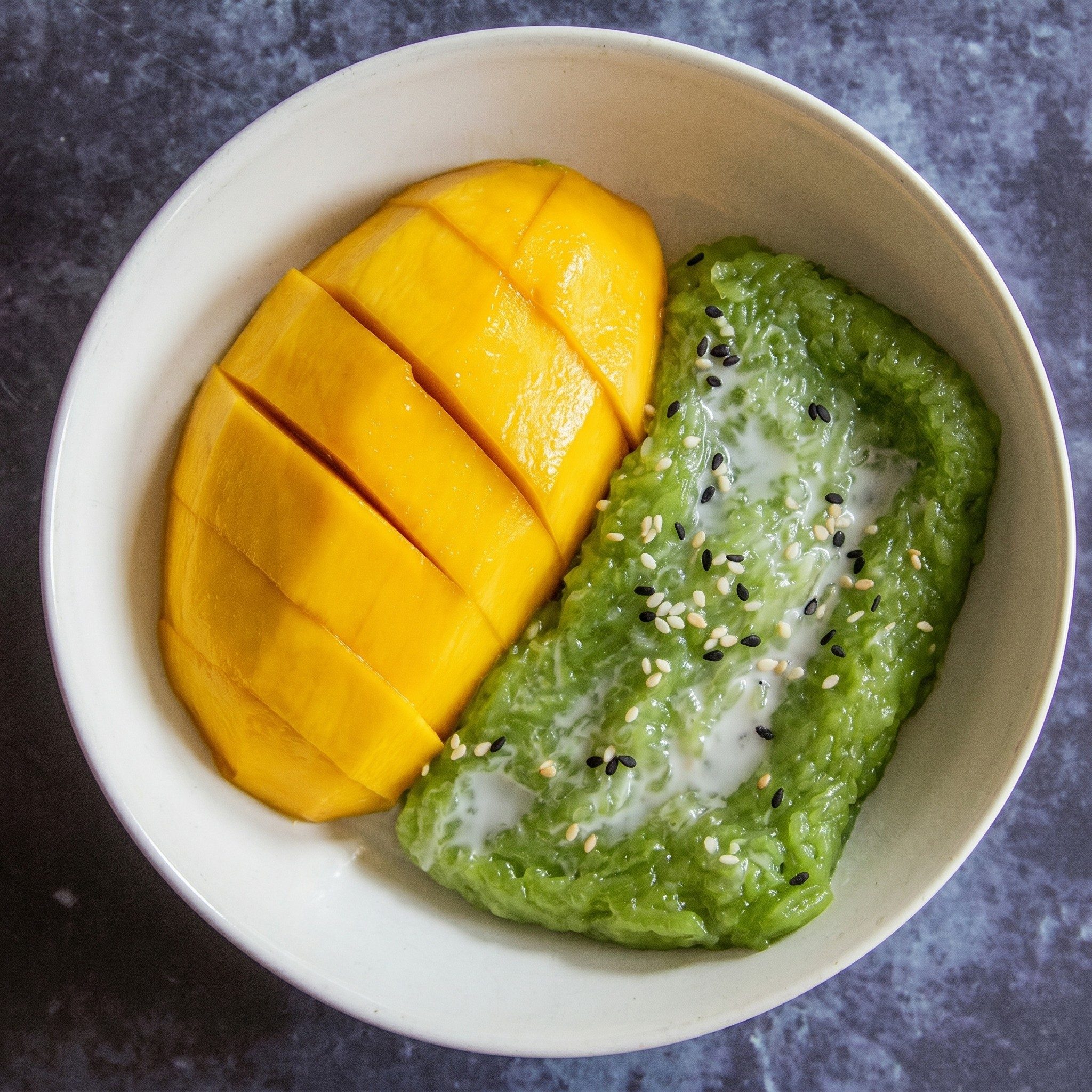 Mango With Sweet Sticky Rice (Seasonal).