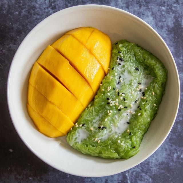 Mango With Sweet Sticky Rice (Seasonal).